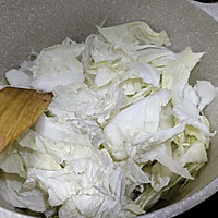 #开启冬日滋补新吃法#冻豆腐五花肉炖白菜，就是这个味儿的做法图解8