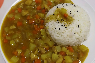咖喱鸡肉饭