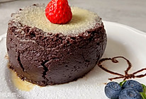 #本周热榜#巧克力熔岩蛋糕的做法