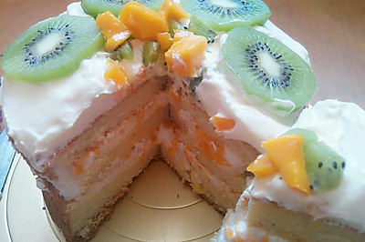 芒果裸蛋糕（表面装饰奇异果）