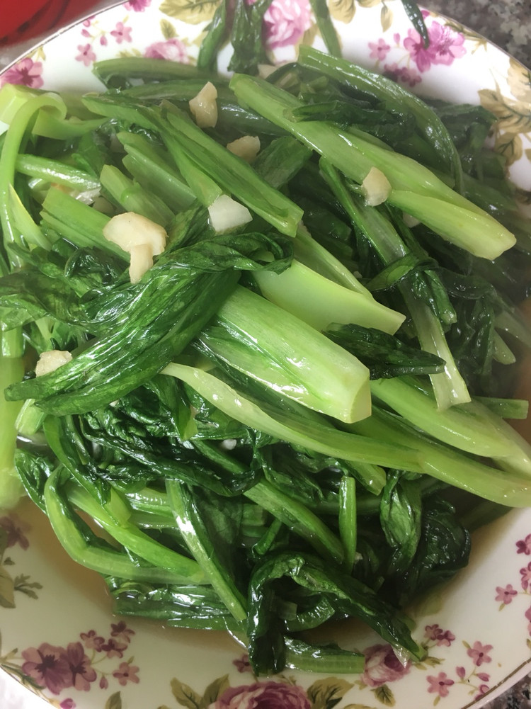 蒜蓉炒油麦菜的做法