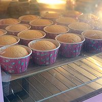 原味海绵纸杯蛋糕的做法图解9