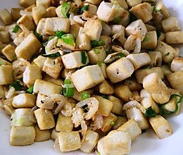 补钙又好吃的虾皮炒豆腐的做法