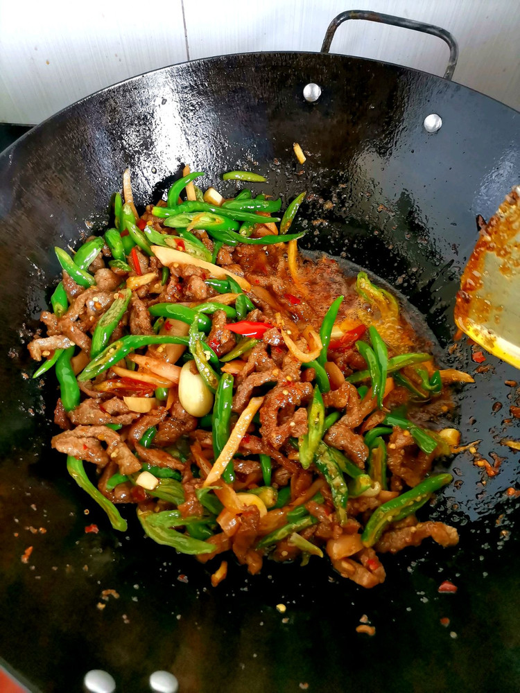 尖椒肉丝— 好吃炒肉丝的秘诀的做法
