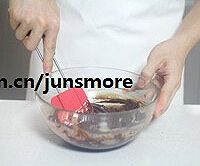 特浓巧克力冰淇淋的做法图解4