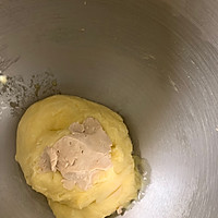 只需一次发酵的淡奶油吐司拉丝手撕着吃的做法图解4