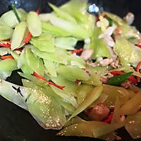 五花肉煸炒莴笋的做法图解5