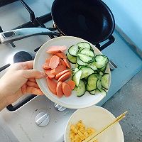 黄瓜炒火腿肠的做法图解4