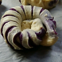 紫薯淡奶面包的做法图解7