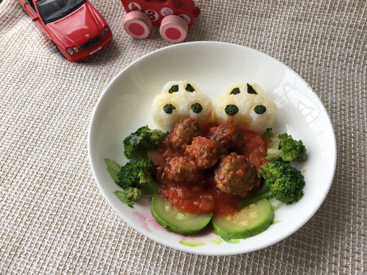 茄汁肉丸烩饭的做法