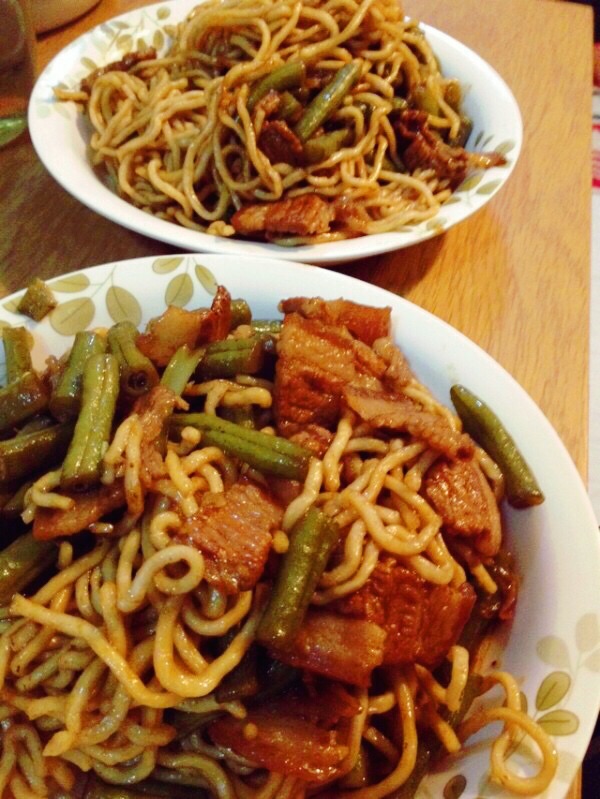 五花肉豆角焖面