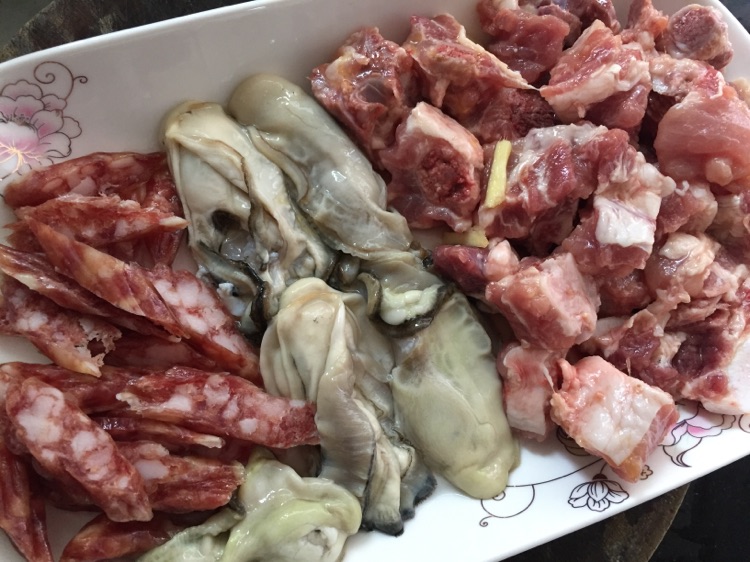 花“蚝”月圆煲仔饭的做法图解2
