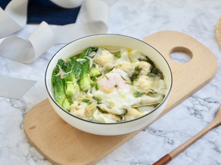 溏心水铺蛋，馄饨好拍档的做法