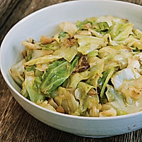 #厨房鲜香秘诀，太太乐松茸鲜，一餐一筷见鲜香#黑松露干贝包菜的做法图解11