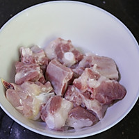 坤博砂锅排骨玉米胡萝卜汤的做法图解3