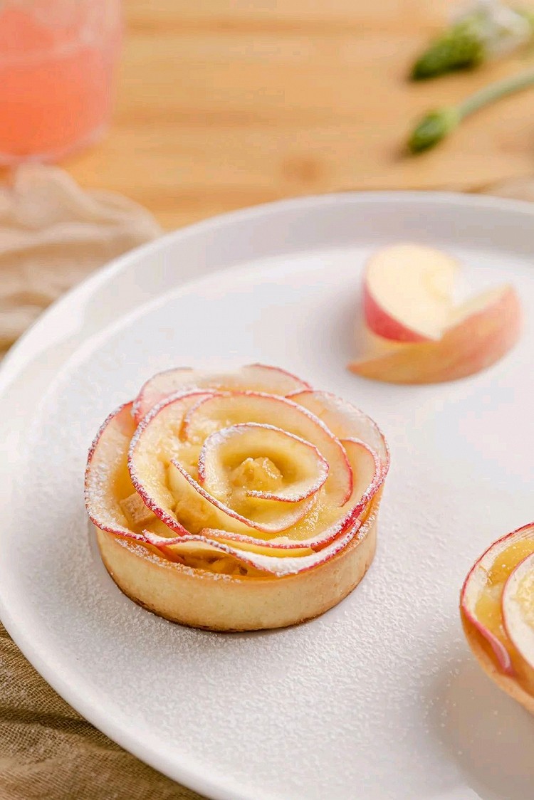 做朵苹果玫瑰搭配下午茶，用美食表达浪漫~的做法
