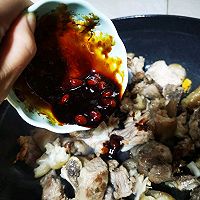 #东古家味美食#黄豆酱炖猪手的做法图解5