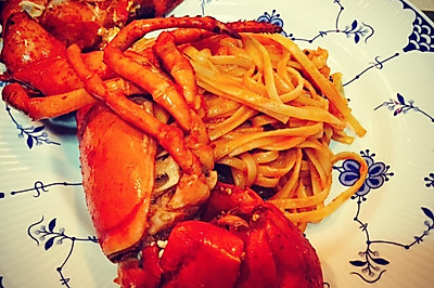 波士顿龙虾烩意大利宽面Lobster linguine