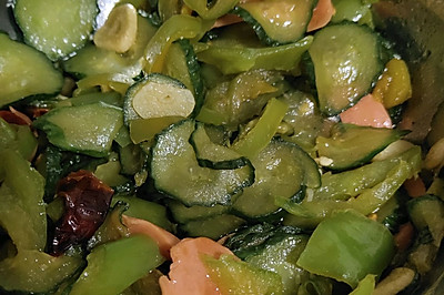 黄瓜青椒火腿肠