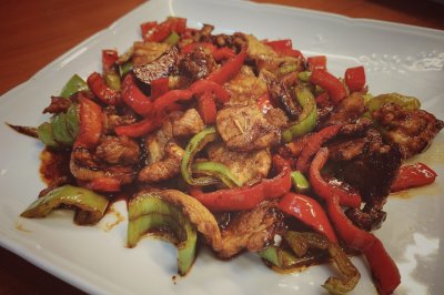 米饭杀手｜不太辣的辣椒小炒肉