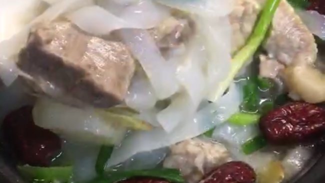山药排骨汤(宿舍电饭煲)的做法