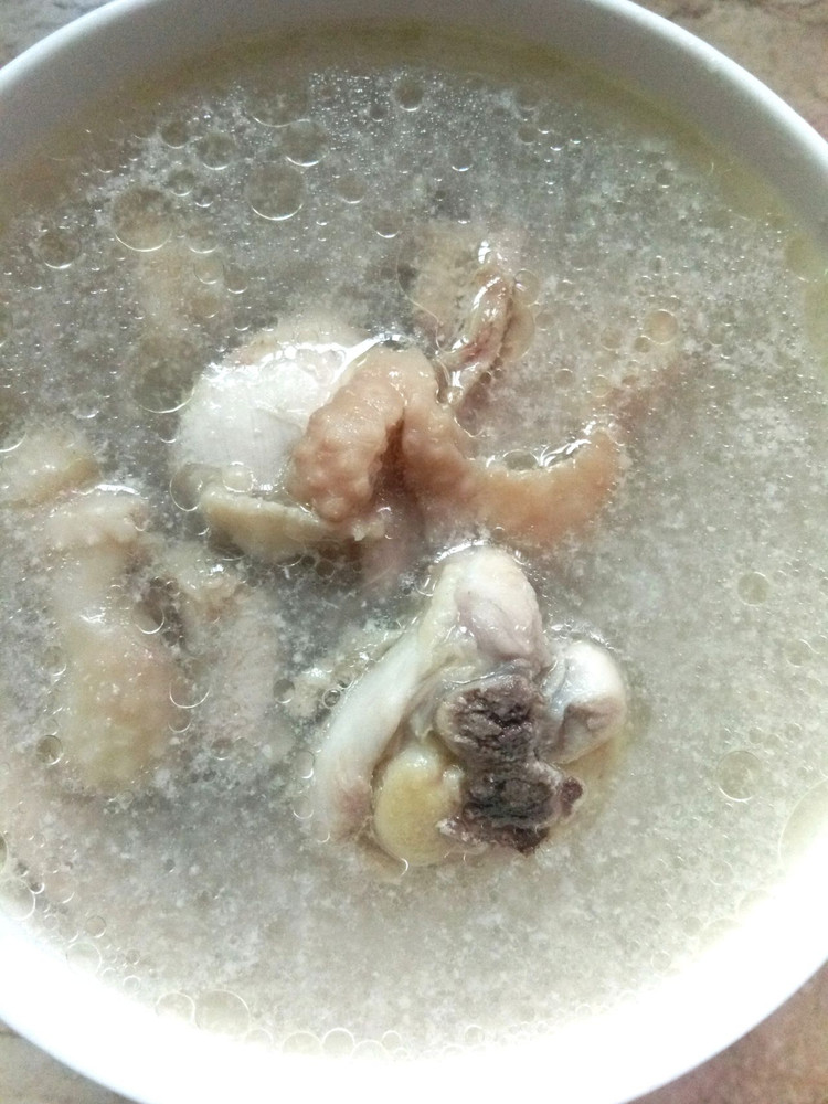 椰子汁煲鸡汤的做法