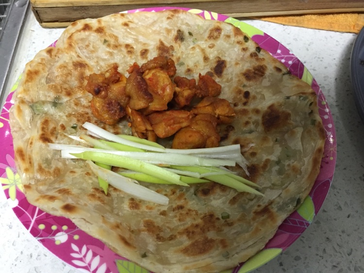 中式葱油饼鸡肉卷的做法图解4