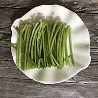 麻汁茼蒿梗的做法图解2