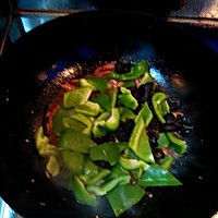 菜椒烧肥肠的做法图解4