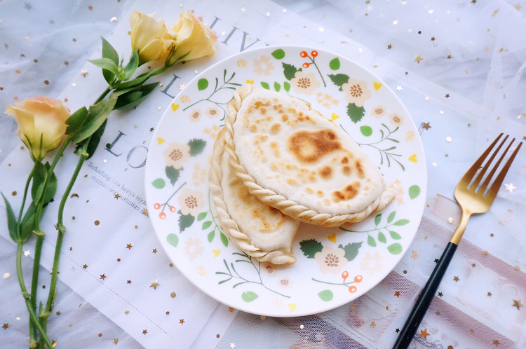 韭菜盒子的做法