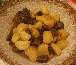 土豆炖牛肉的做法