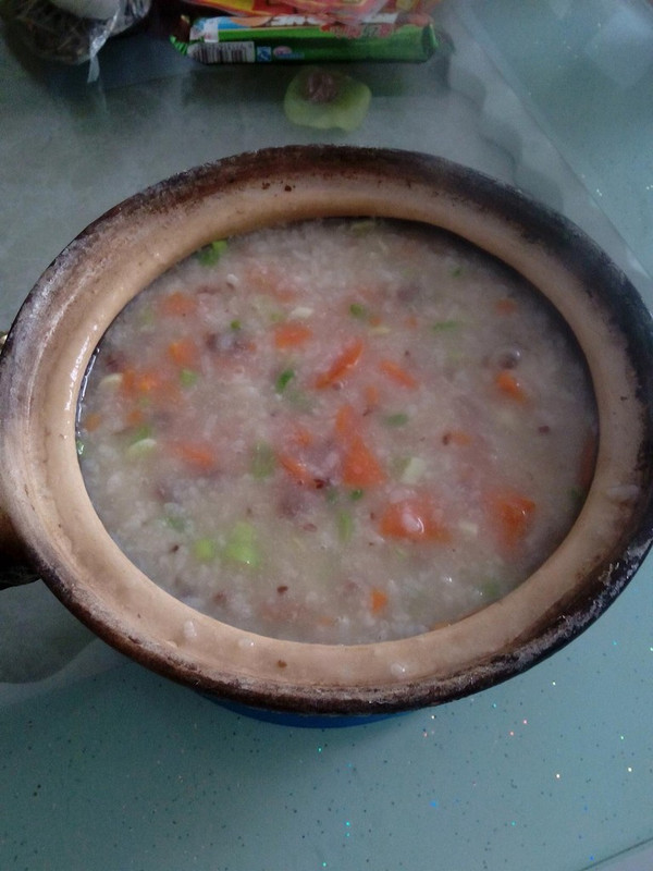 胡萝卜牛肉砂锅粥