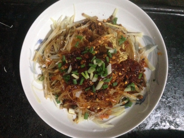 凉拌酸辣土豆丝的做法
