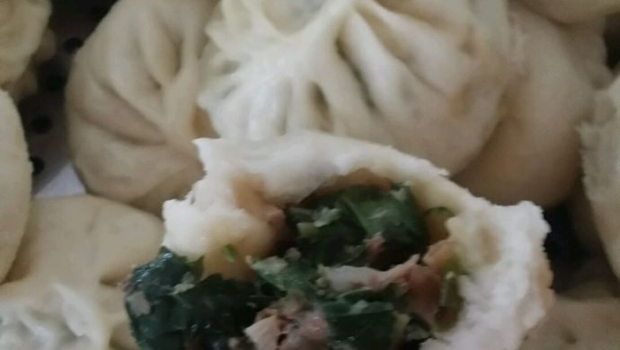 小白菜牛肉香菇包子