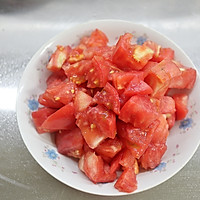 巴沙鱼番茄汤的做法图解2