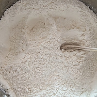 豆沙包子的做法图解1