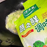 #轻食季怎么吃#鸡蛋炒青瓜的做法图解8