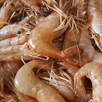 蒜炒河虾，简单入味的做法图解2