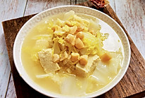 冻豆腐炖干贝白菜