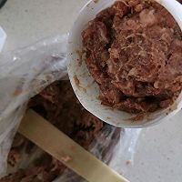 自制黑椒味台湾火山烤肠（2根猪肠衣）的做法图解14