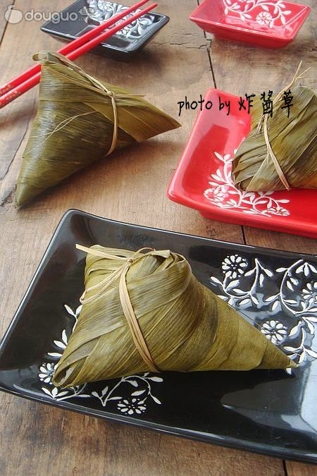 蜜枣花生粽