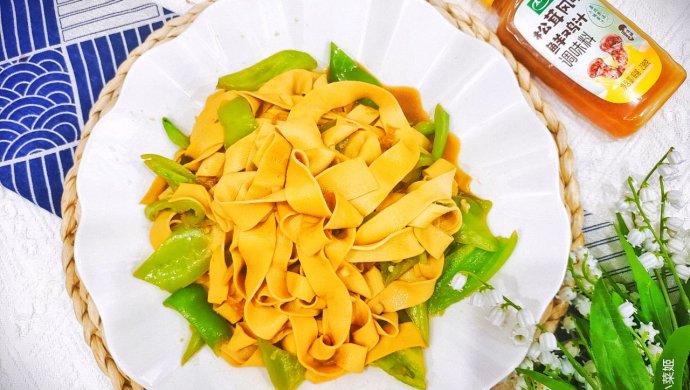 鸡汁尖椒干豆腐