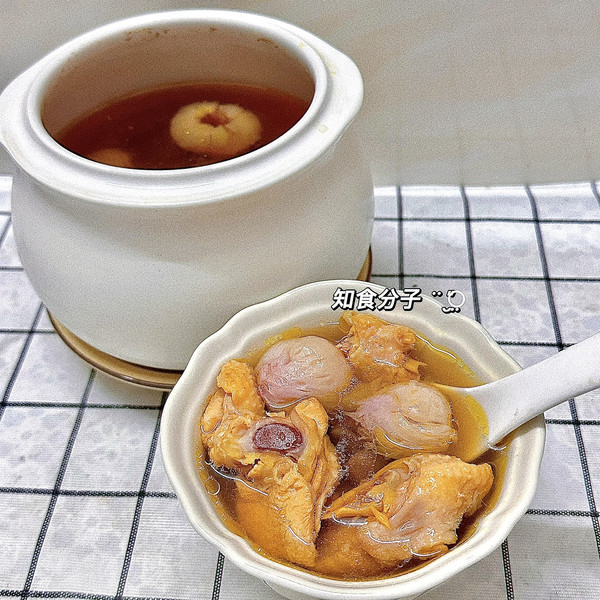 荔枝炖鸡汤