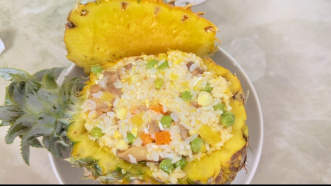 菠萝饭 菠萝炒饭的做法