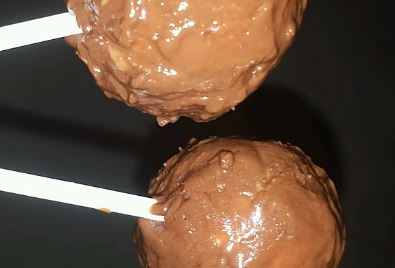 无添加剂的巧克力酱涂层棒棒糖蛋糕(乐葵模具)有巧克力制作方法