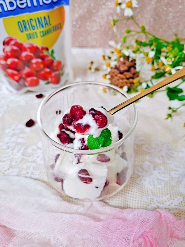蔓越莓酸奶冰～透心凉