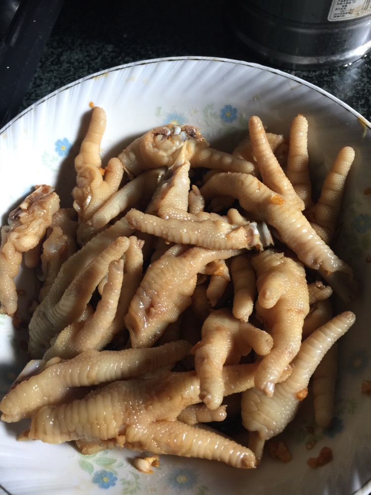 凉拌鸡脚