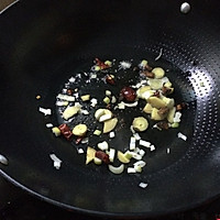 襄阳名菜——孔明菜烧五花肉的做法图解4