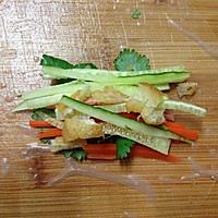 越南春卷（1-2人份）#极速早餐#的做法图解4