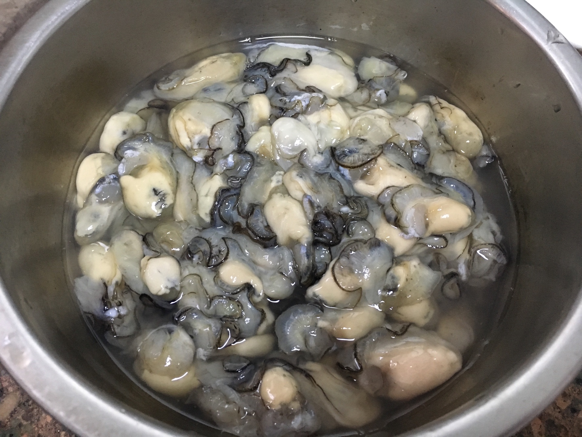 海蛎煎蛋（蚵仔煎）的做法图解1